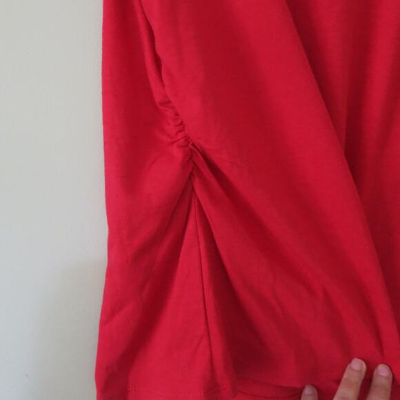 NEW DIRECTIONS *NWT* Short Sleeve Top Size M Ruched  Mock Neck Red Casual - Picture 4 of 7